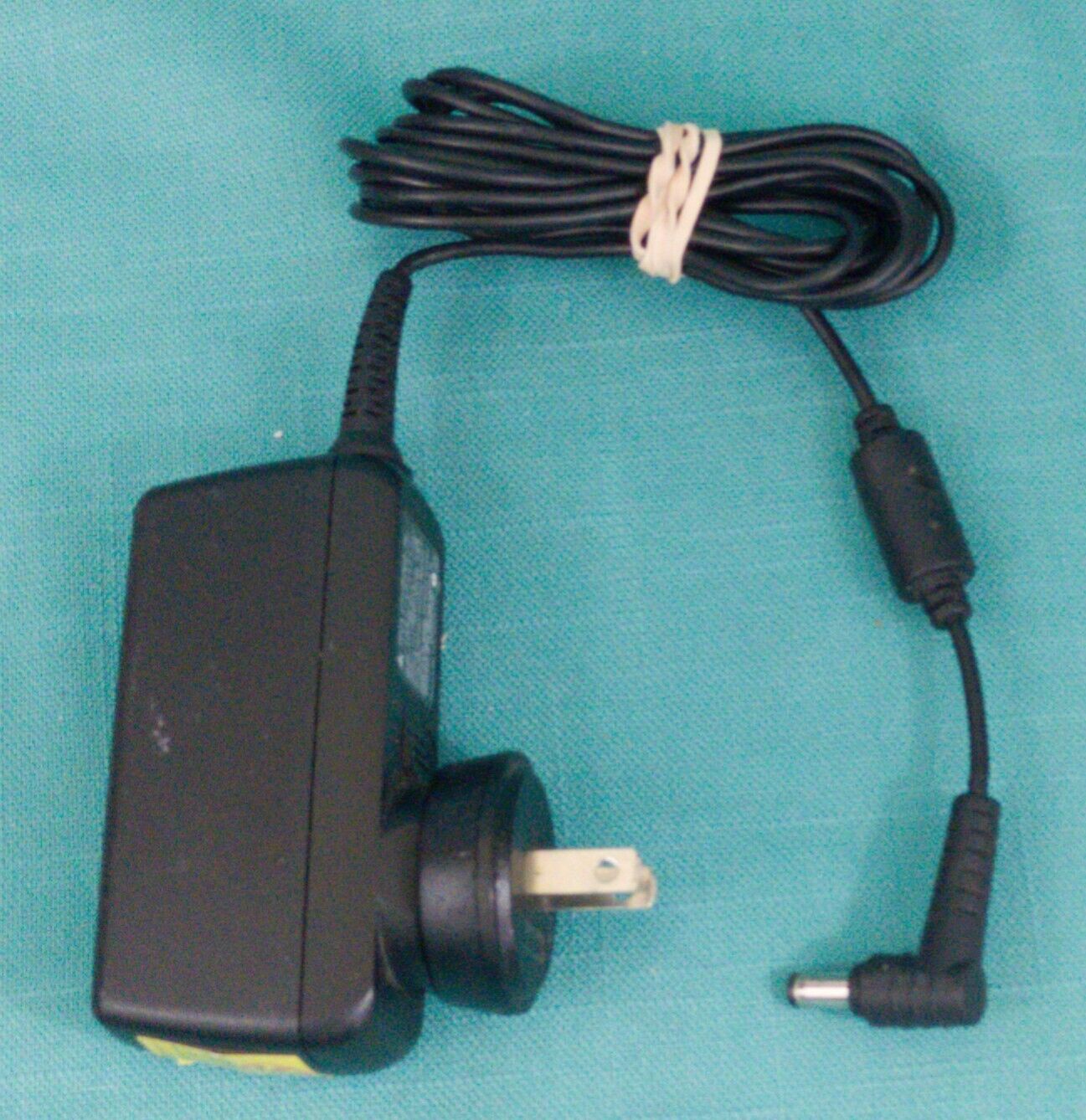*Brand NEW* DELTA 19V 2.15A 40W Laptop AC / DC Adapter ADP-40TH A - TESTED Power Supply
